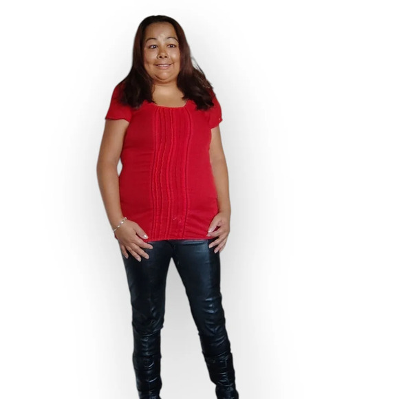 Maurices Women's Small Vibrant Red Short Sleeve Tee - Picture 9 of 16